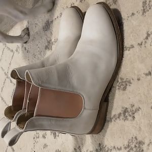 Free people boots. White and peach